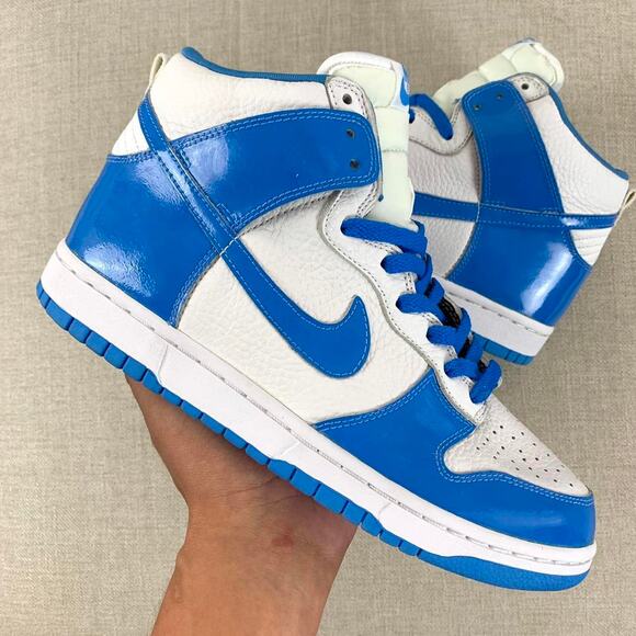 2001 Nike Dunk High “UNC”